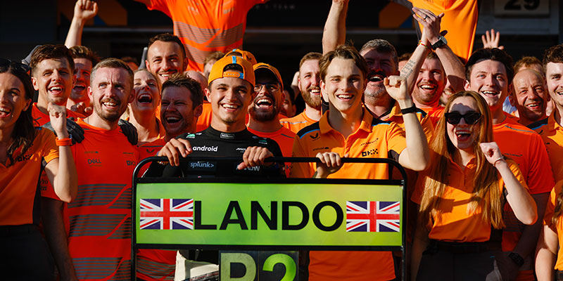 Verstappen gana en Hungría, ‘Checo’ remonta y logra podio