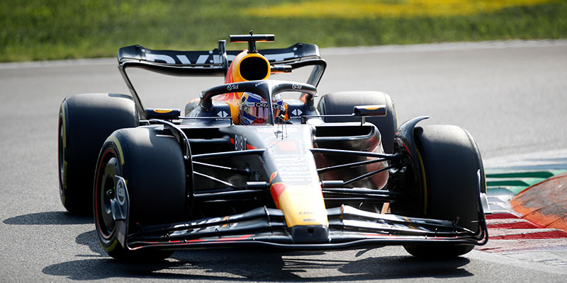Sainz le gana la pole a Verstappen por 0s013 en Monza
