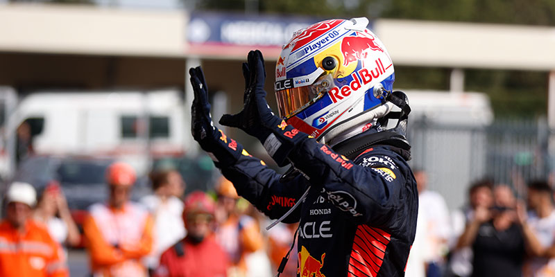 Verstappen gana en Monza y Checo Pérez recupera para un 1-2 de Red Bull