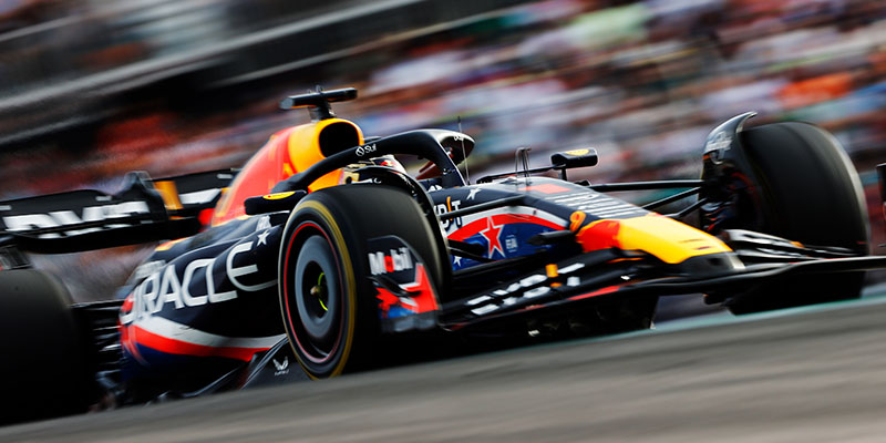Verstappen gana la sprint en Austin