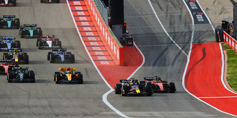 Verstappen gana la sprint en Austin