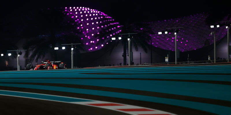 Verstappen gana la pole en Abu Dhabi