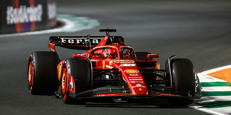 VERSTAPPEN GANA LA POLE POSITION. CHECO PÉREZ EN EL TOP 3