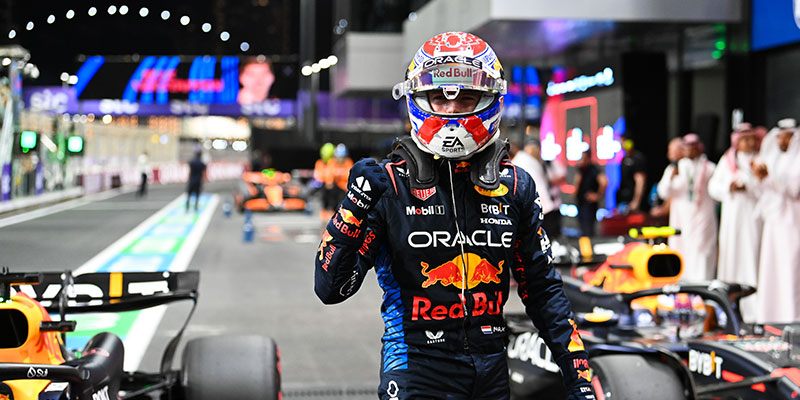 VERSTAPPEN GANA LA POLE POSITION. CHECO PÉREZ EN EL TOP 3